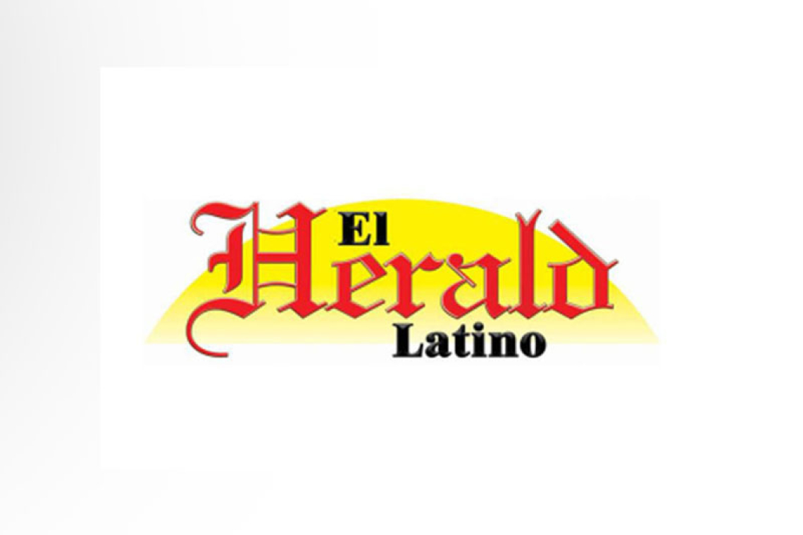 ...LA TORMENTA TROPICAL ARTHUR SE DESARROLLA CERCA DE LA COSTA MEDIA  DE TEXAS...
